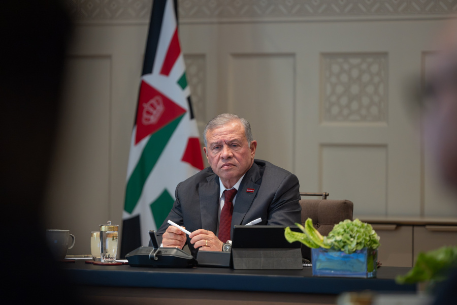 الملك يتابع عمل الحكومة في قطاع