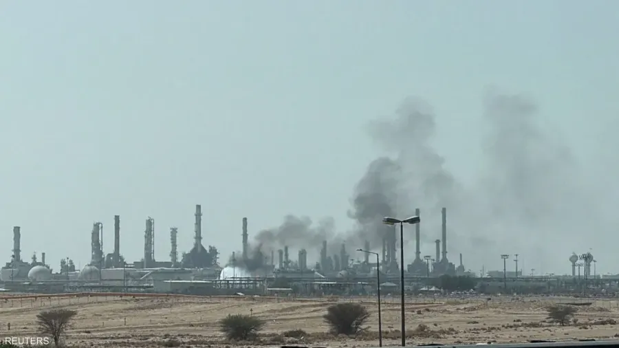 ميليشيا الحوثي تستهدف منشأة تابعة لشركة