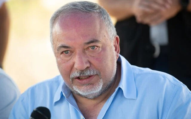 خطة ليبرمان للضفة: إنهاء أوسلو وضمّ