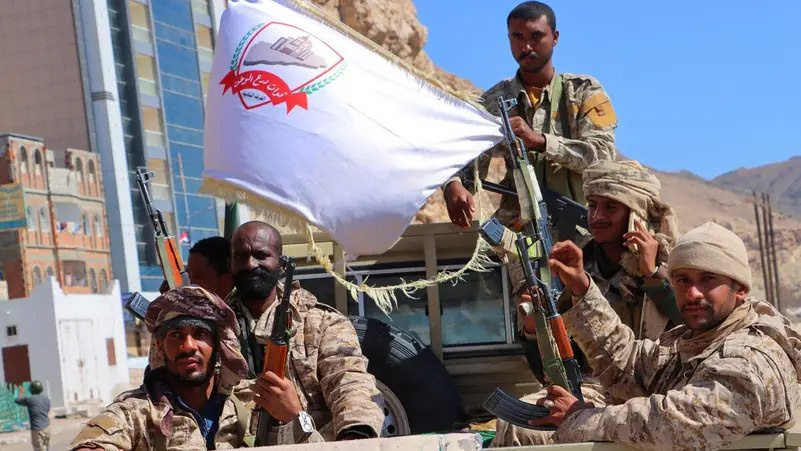 فجر اليمن يطارد الحوثيين.. تحرير باب