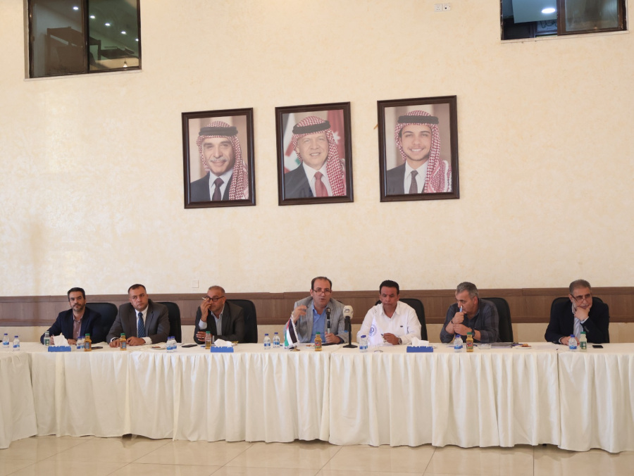 المقاولون تطالب بمراجعة بنود الوثيقة القياسية