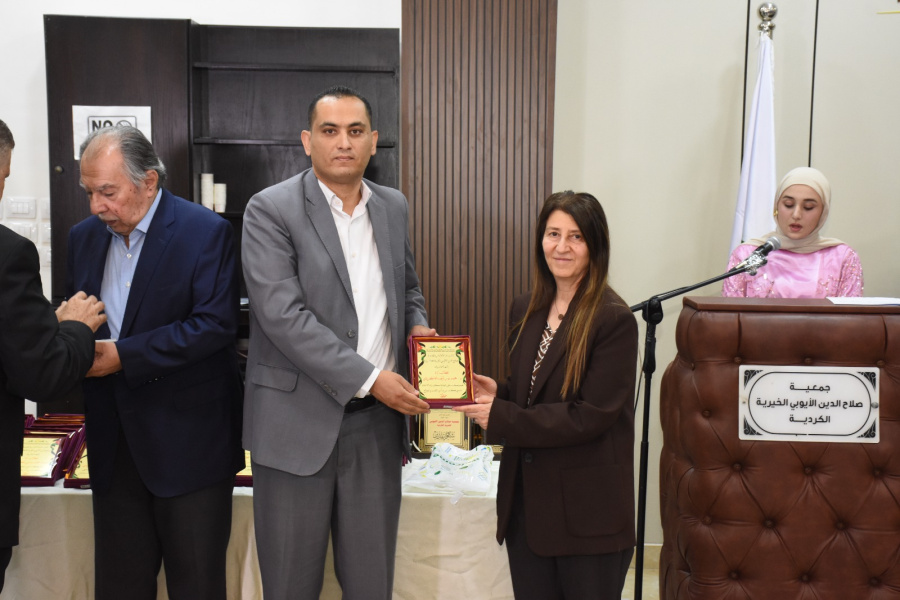 عشائر الأكراد في الأردن تكرم الدكتور