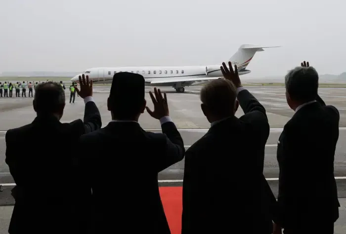 الملك يغادر ماليزيا إلى أستراليا بعد