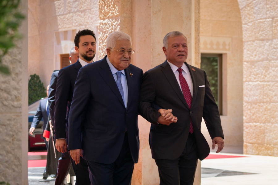 الملك يتلقى اتصالا هاتفيا من الرئيس