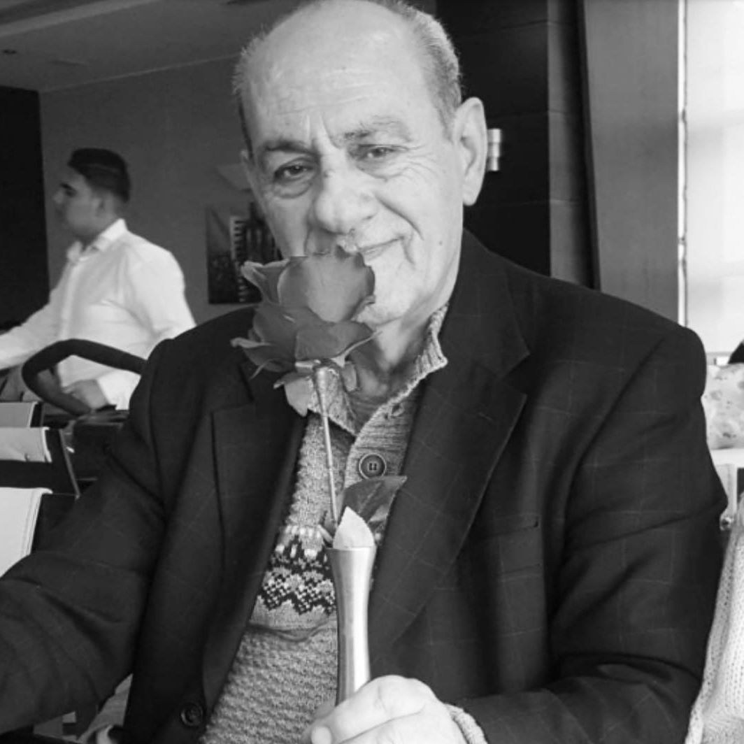 الزميلة غبون تنعى والدها.. لن أنسى