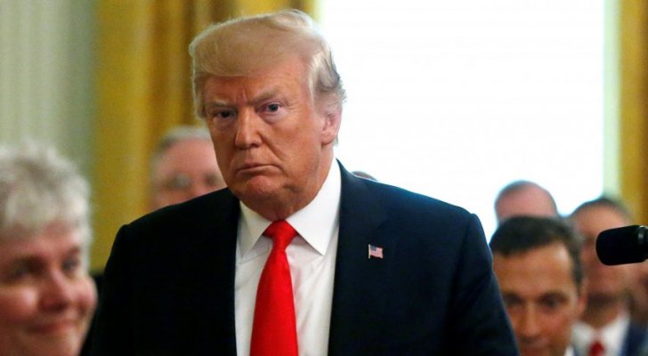 ترامب يتهم نائبا ديموقراطيا يقود التحقيق