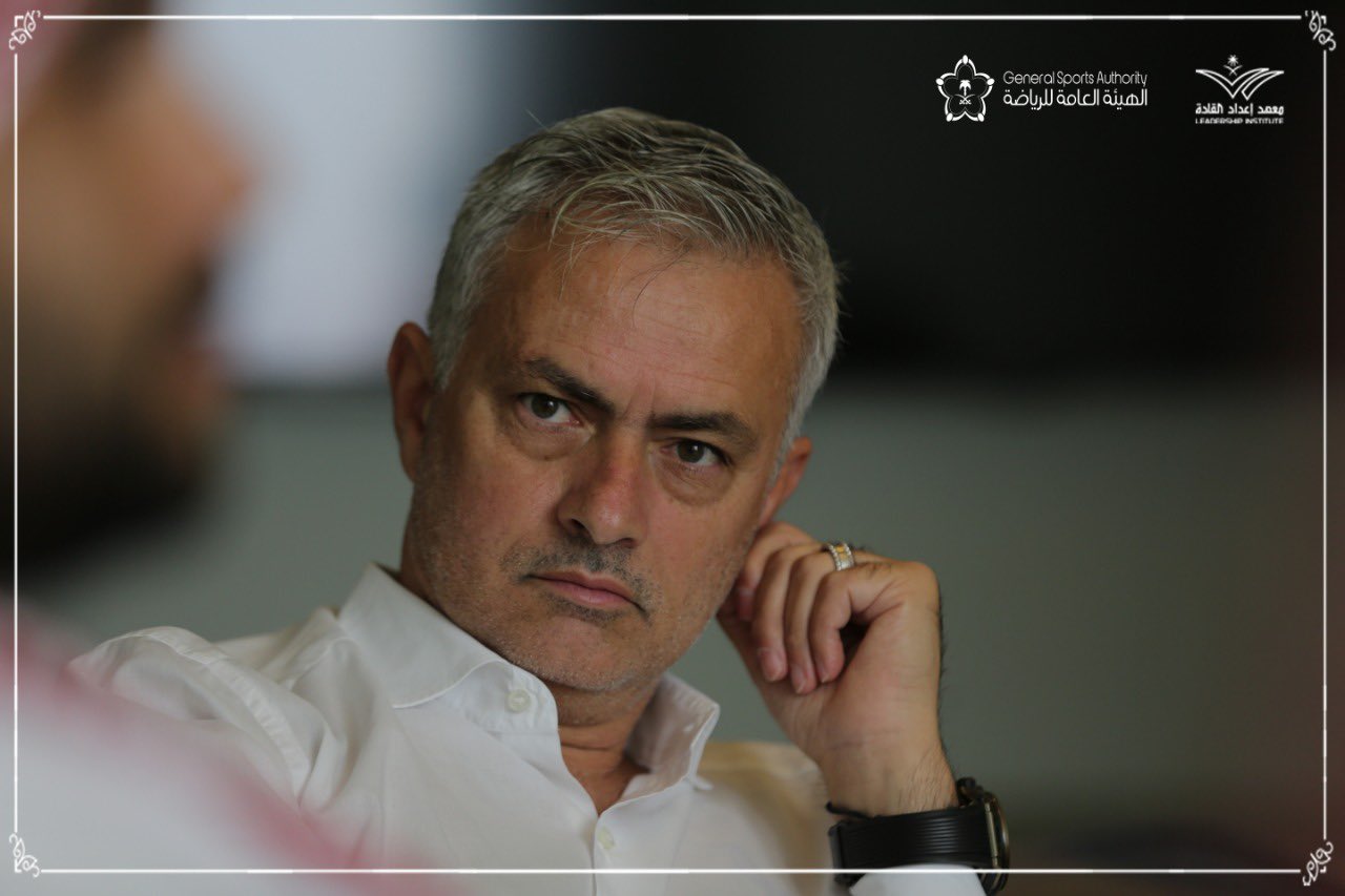 بالصور.. مورينهو في جدة.. ماذا قال