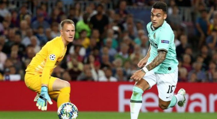 مهاجم إنتر ميلان: هزيمة برشلونة بوجود