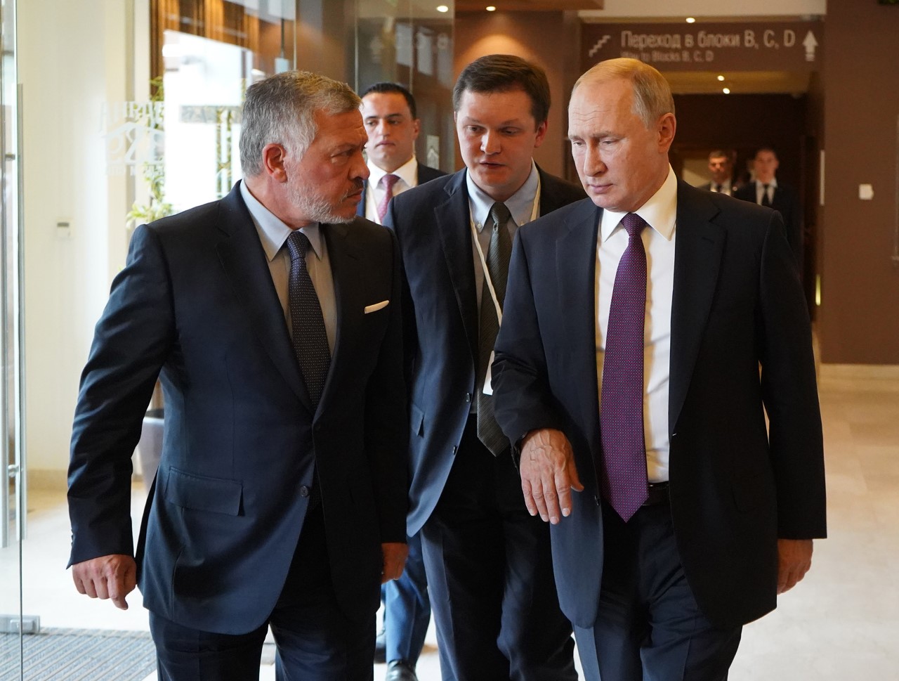 شاهدوا.. كيف استقبل بوتين الملك عبدالله