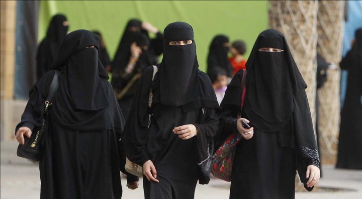 صحيفة: السعودية تسمح بتأجير غرف الفنادق