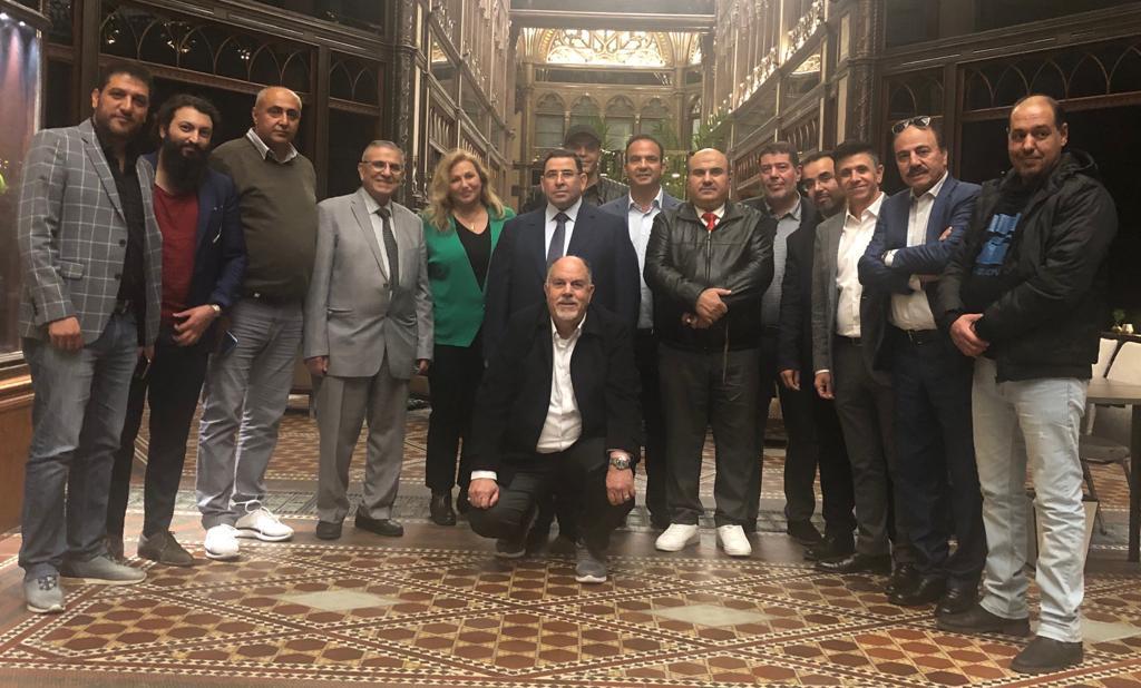 الاقتصاديان العوض والحمدان يقيمان وليمة عشاء