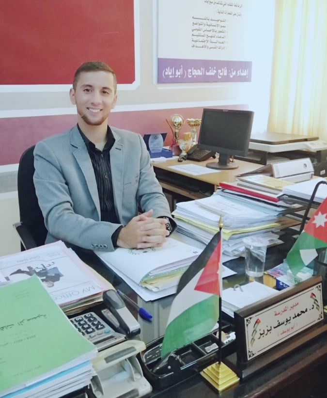 بزبز يكتب: يوم المعلم