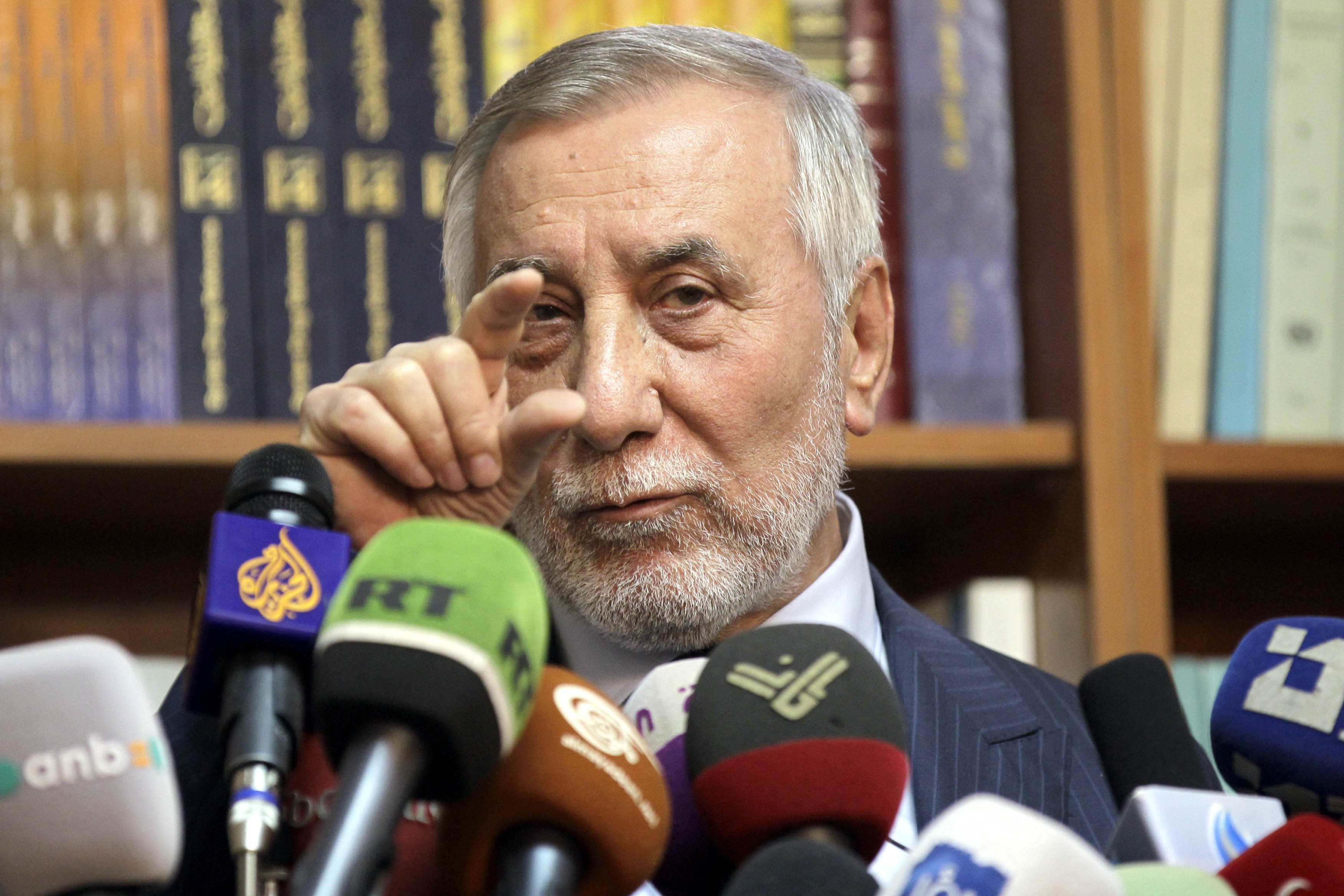 لماذا توقع بهجت سليمان ألا يعود