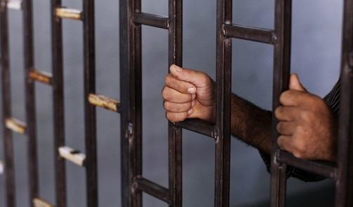 توقيف مدير كبير في دائرة الاراضي