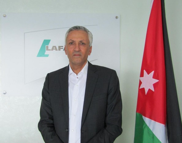 «لافارج» تبحث الحلول لضمان استمرارية الشركة