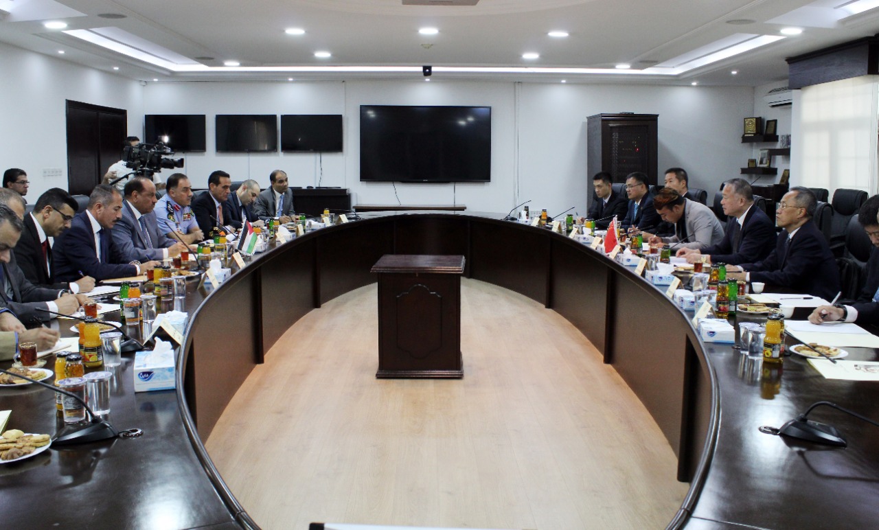 وزير الداخلية: مواجهة الارهاب وادواته تتطلب