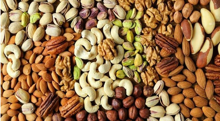 المكسرات قد تنقذك من أخطار زيادة