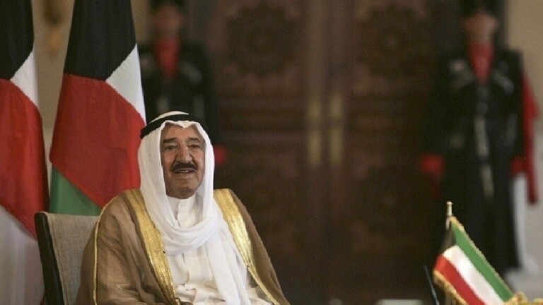 الكويتيون يتحضرون لاستقبال اميرهم.. الاربعاء