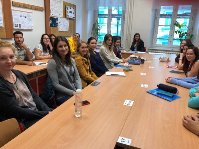 جامعة عمان الأهلية تشارك في فعالية