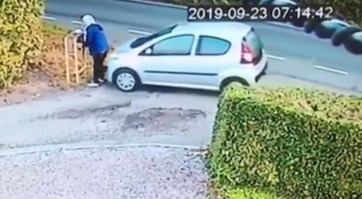 سيارة فارغة تدهس صاحبتها في بريطانيا