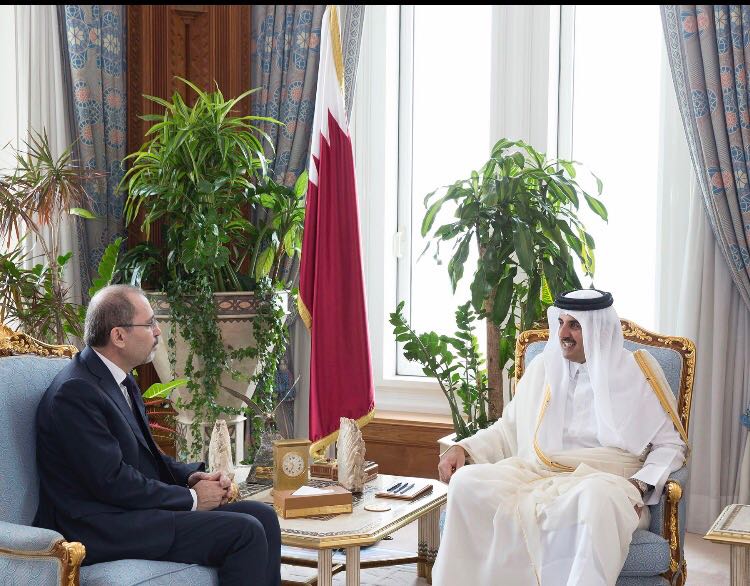 رسالة من الملك إلى أمير قطر