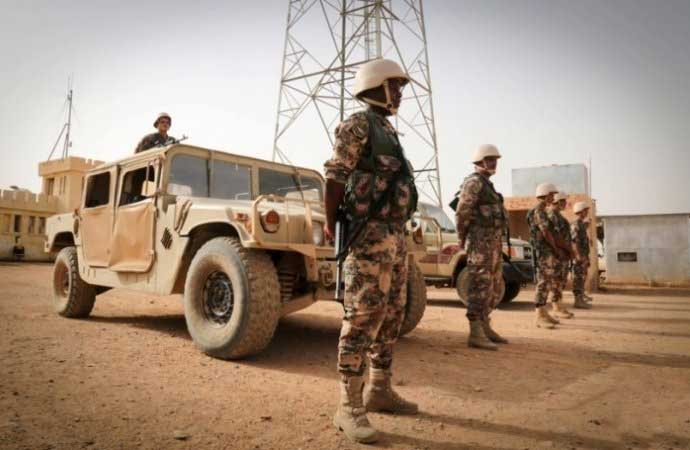 ’حرس الحدود‘ تقتل اثنين من مهربي