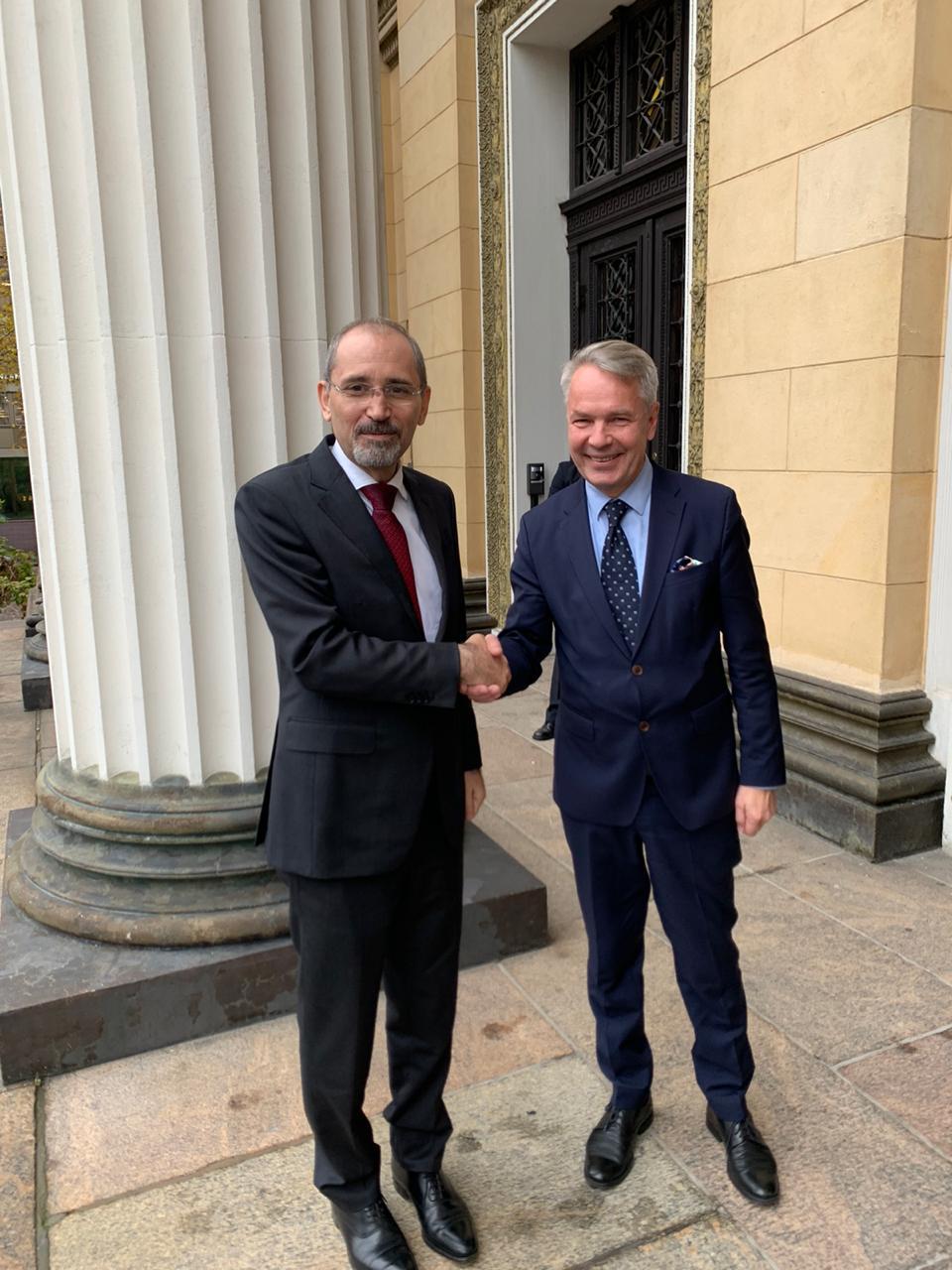 رسالة من الملك الى الرئيس الفنلندي