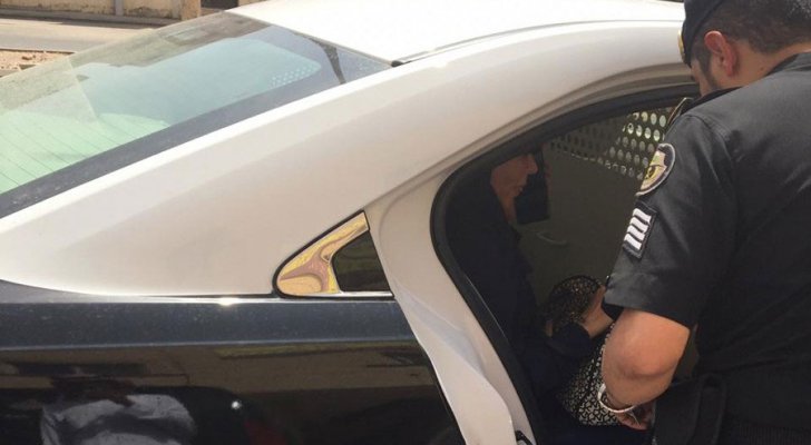 السعودية.. ضبط طبيبة تجميل وافدة تقدم