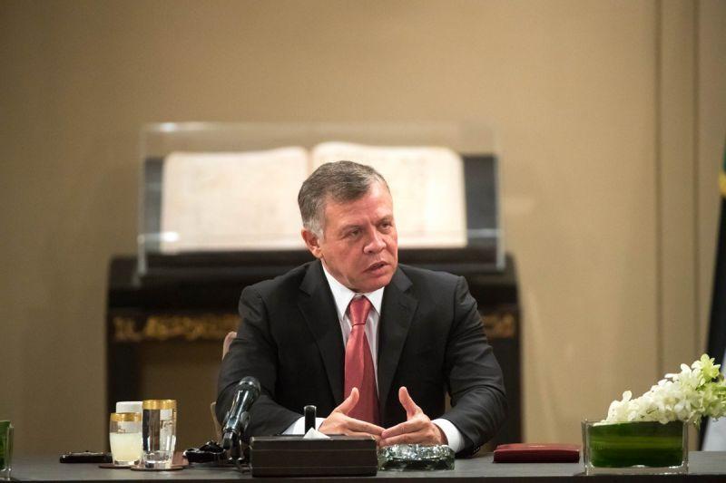 الملك يلتقي وفدا من أعضاء مجلس