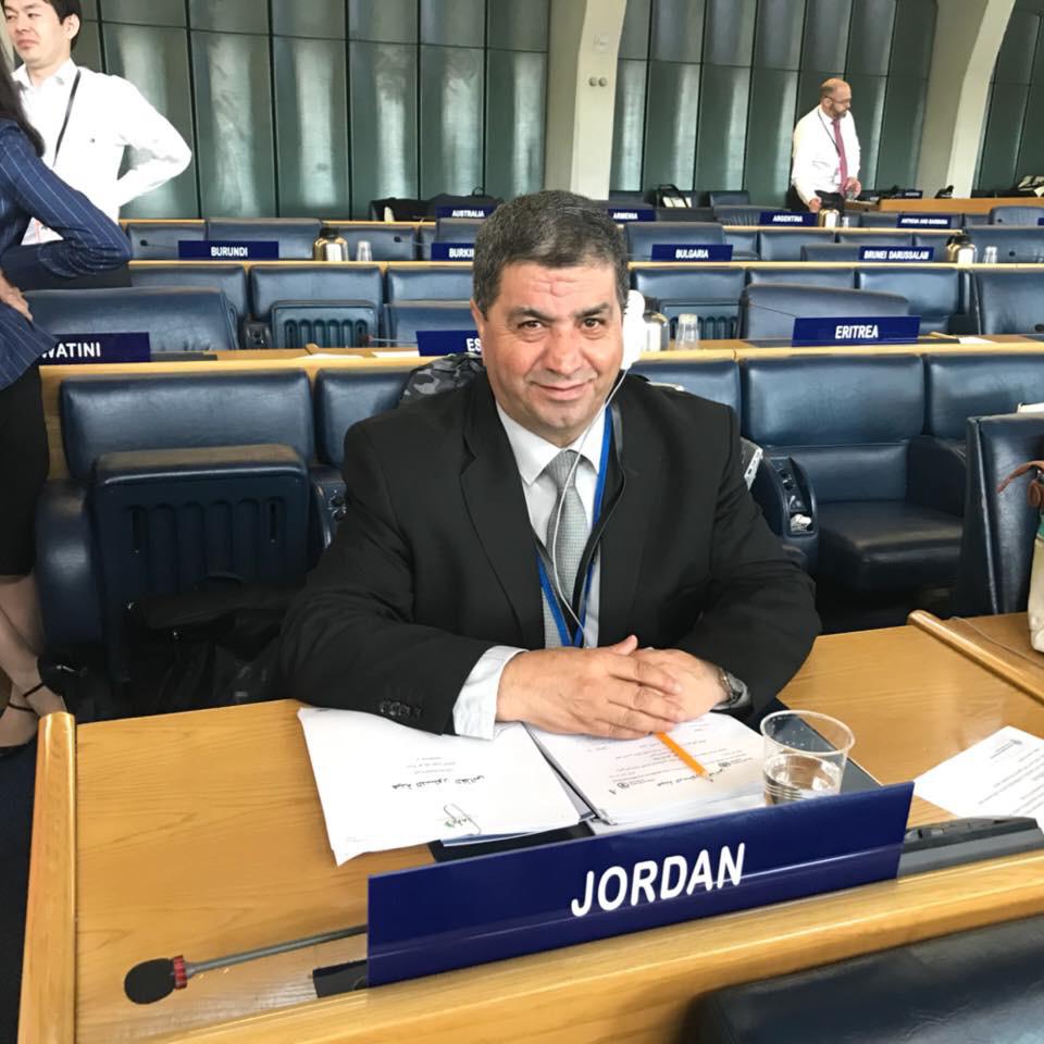 لماذا أحيل الطراونة للتقاعد