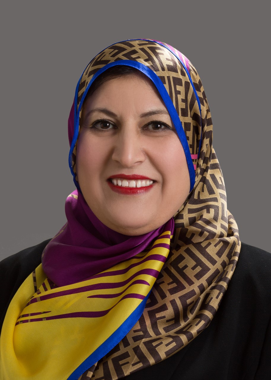 الدكتورة المحارمة من عمان العربية تحصل