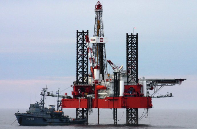 أسعار النفط تهبط الى 45 دولار..