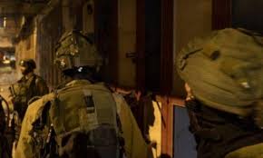 الاحتلال يعتقل 16 فلسطينيا بالضفة الغربية