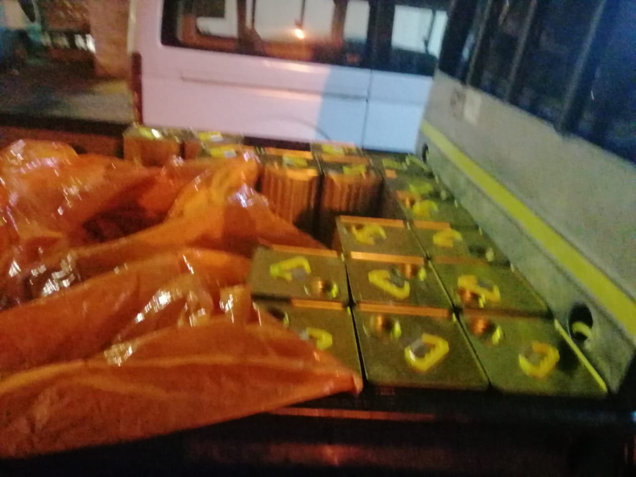 الغذاء والدواء تضبط 18 تنكة زيت