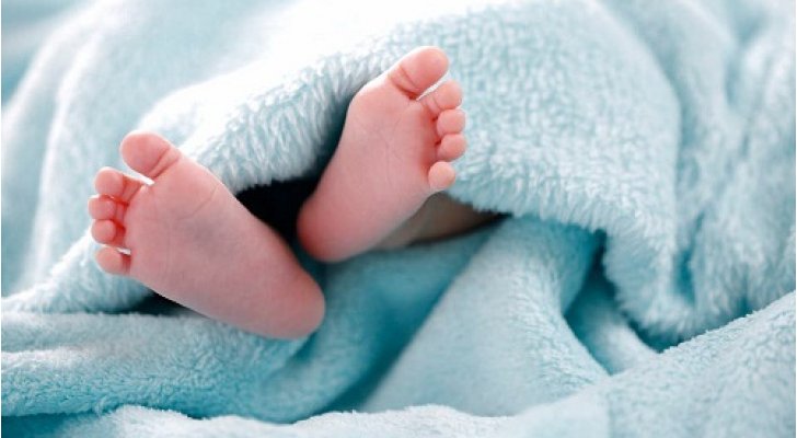 العثور على طفل مجهول الابوين في