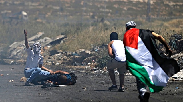 اصابة فلسطيني برصاص الاحتلال جنوب قطاع