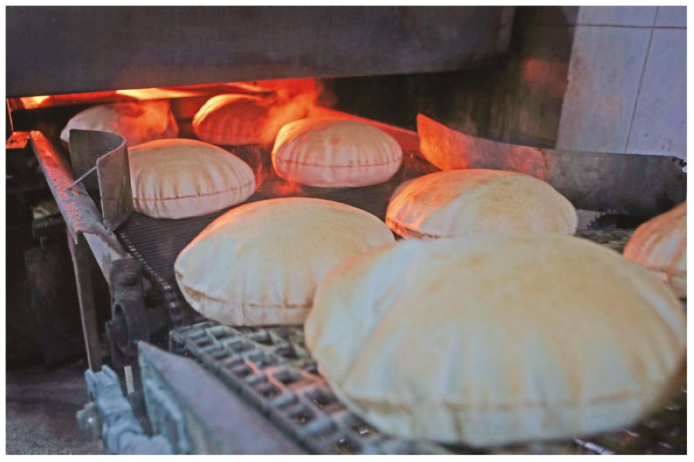 «المخابز» تطالب بإعادة النظر بتسعيرة الطحين