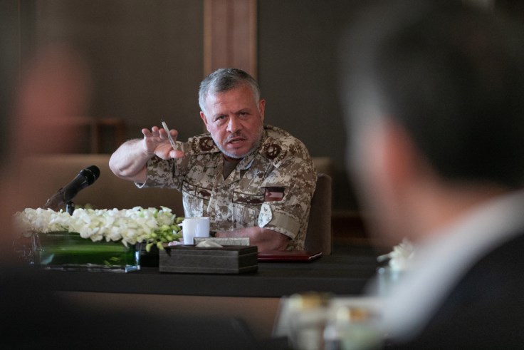 الملك يؤكد أهمية دور القطاع الخاص