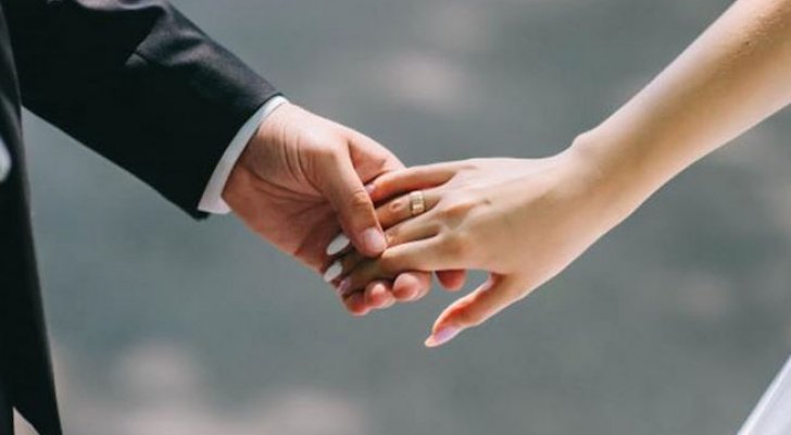 بريطاني يتوفى بعد زواجه بـ 7