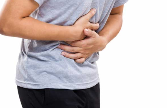 إصابة 6 أشخاص بتسمم غذائي بمنطقة