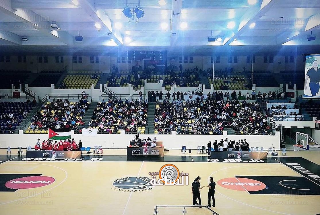 بالصور.. . الأهلي يتوج ببطولة كأس