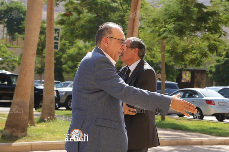 هدايا الوزراء للوزير مبارك ابو يامين