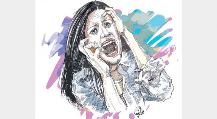 الحكم على رجل حرق والدته حتى