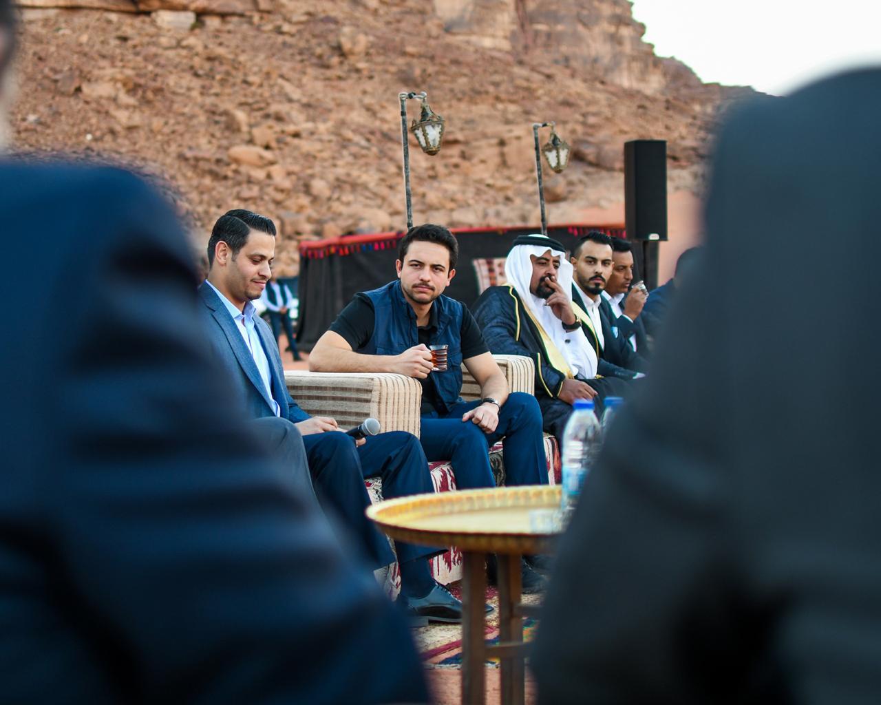 ولي العهد يلتقي شباب عشائر الحويطات