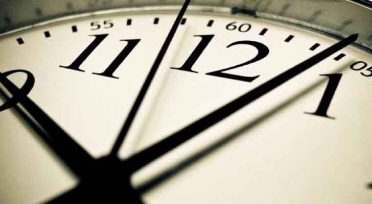 لا تنسوا تقديم عقارب الساعة 60