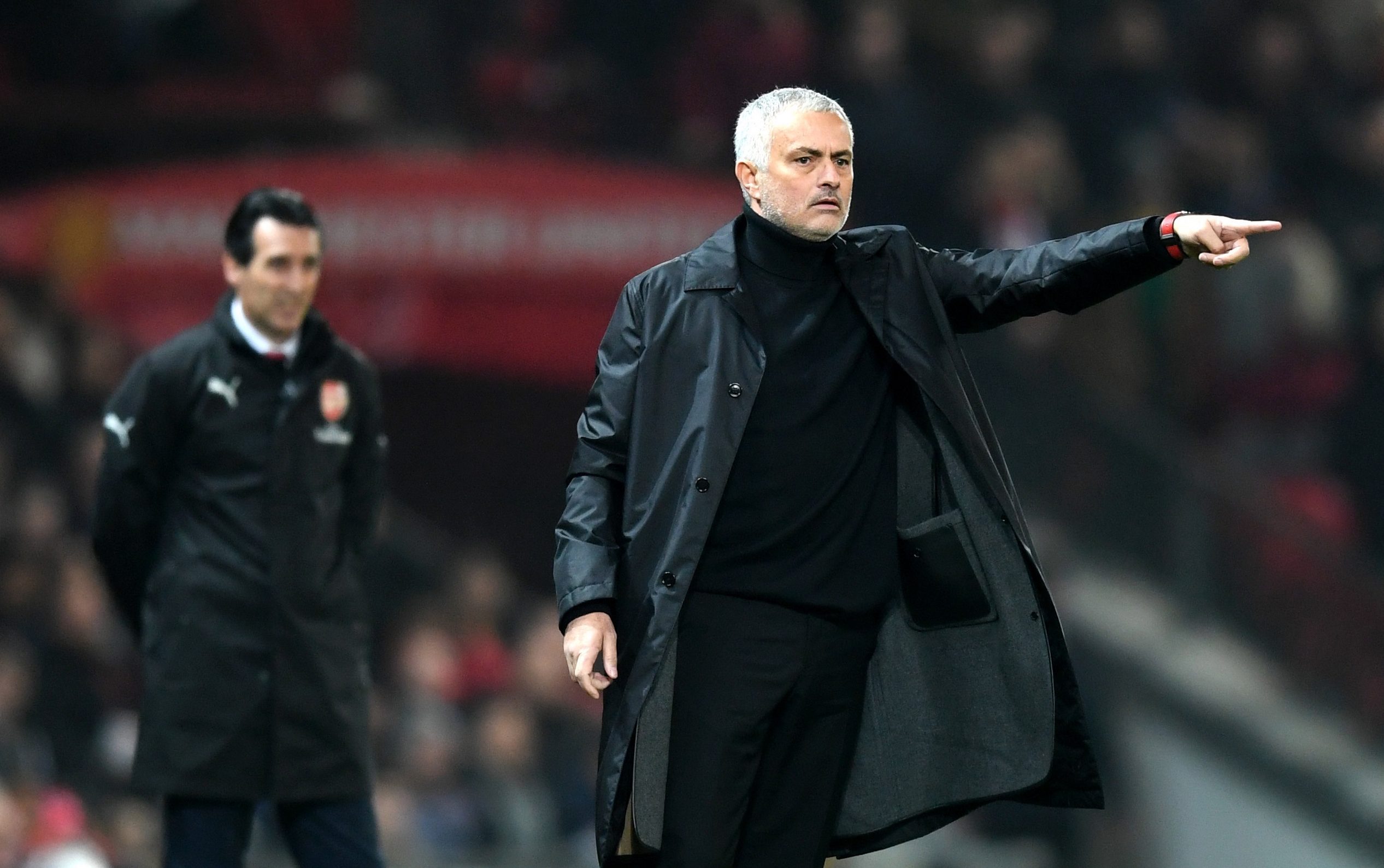 بعد جلسة عشاء جمعت مورينيو ومدير