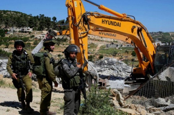 جرافات الاحتلال تهدم منزلا في سلوان