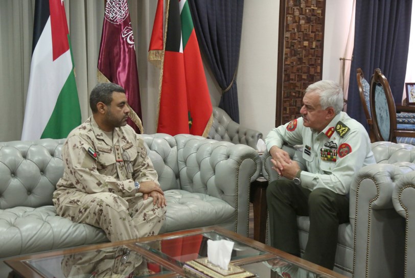 الحنيطي يستقبل الملحق العسكري الإماراتي