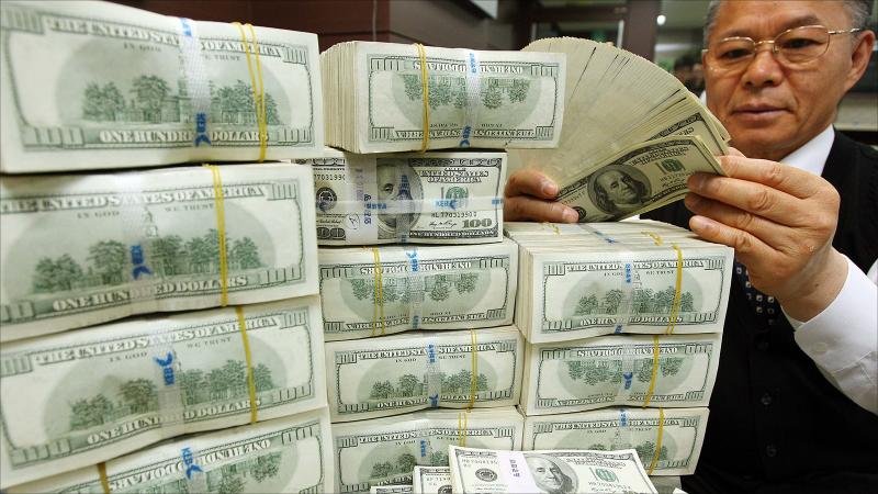 ثروات مليارديرات العالم تنخفض لأول مرة