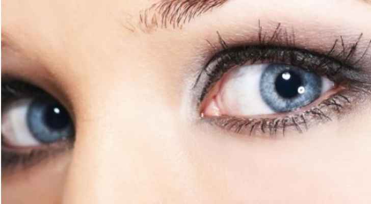 رجل يقتلع عيني زوجته في جرش